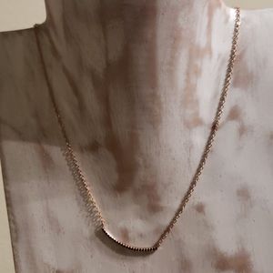 Rosegold necklace with bar of black stones